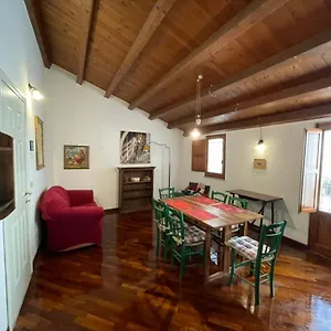 https://house-quattro-canti.palermohotels.org